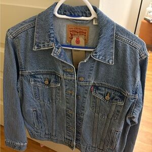 Levi's Classic Blue Jean Jacket 
BRAND NEW W TAGS